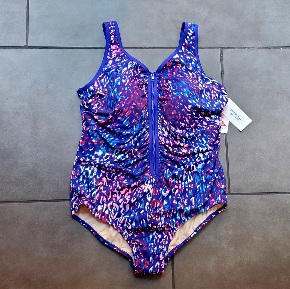 NWT Swimsuits For All One Piece Swimsuit